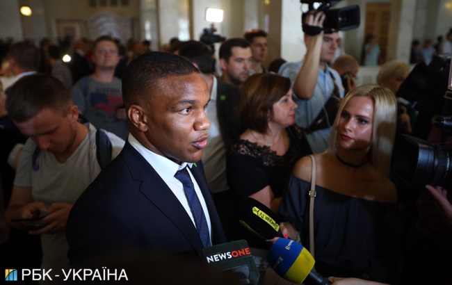 Дебют "Слуги народу": як партія Зеленського почала управляти країною