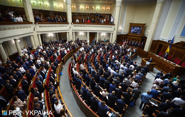 Дебют "Слуги народу": як партія Зеленського почала управляти країною