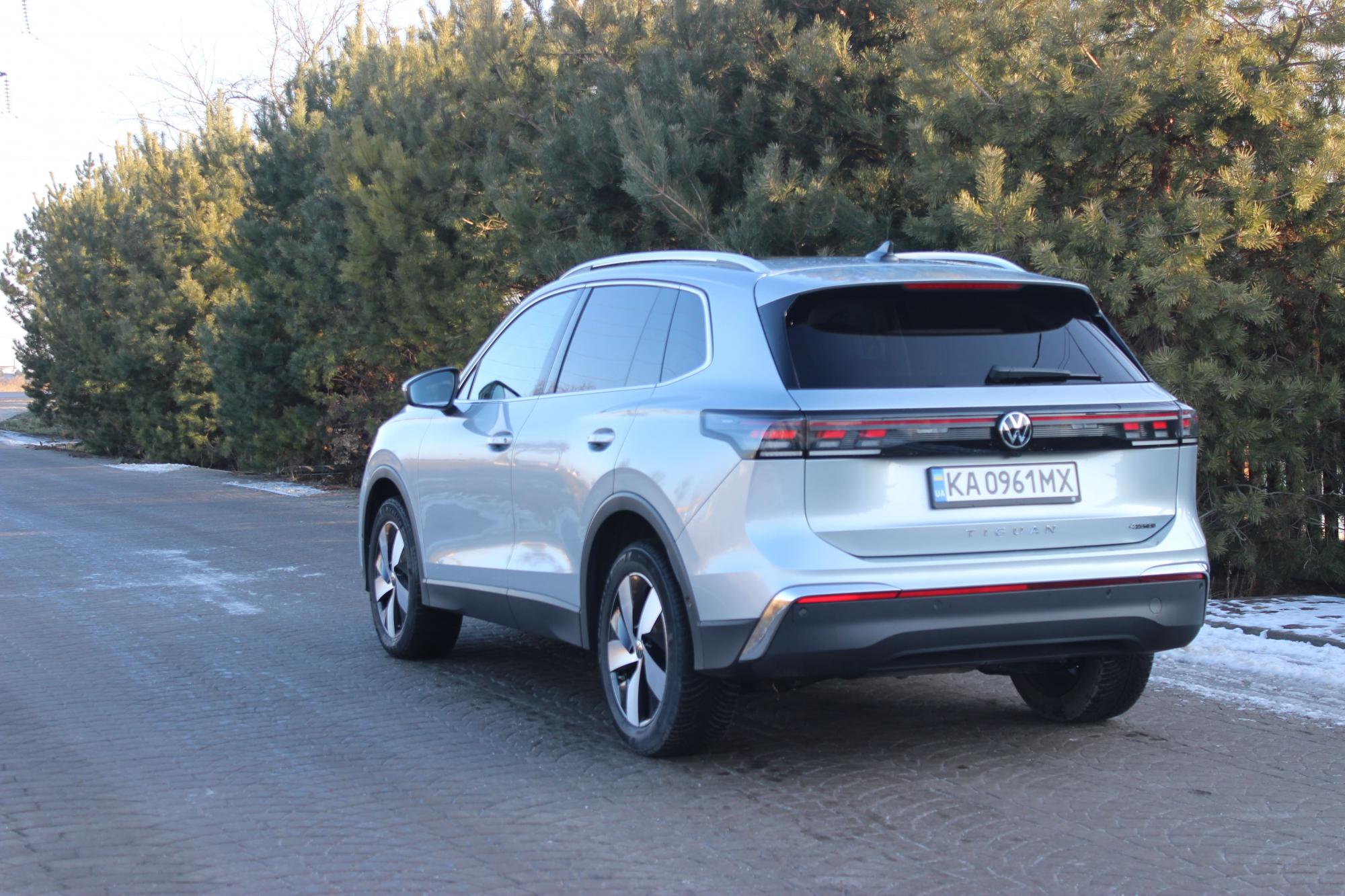 Тест-драйв Volkswagen Tiguan: шукаємо електричні риси в дизельному кросовері