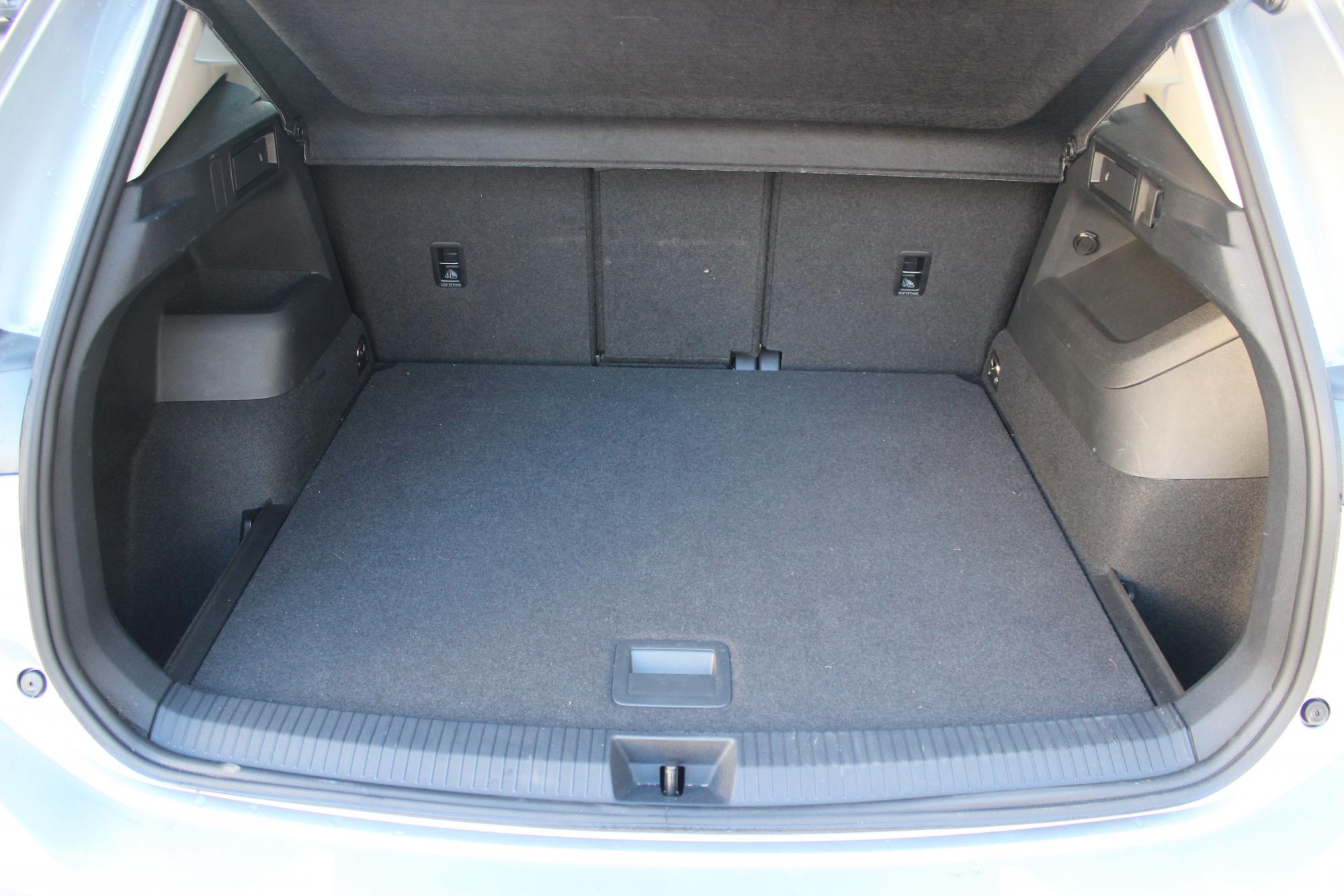 Тест-драйв Volkswagen Tiguan: шукаємо електричні риси в дизельному кросовері