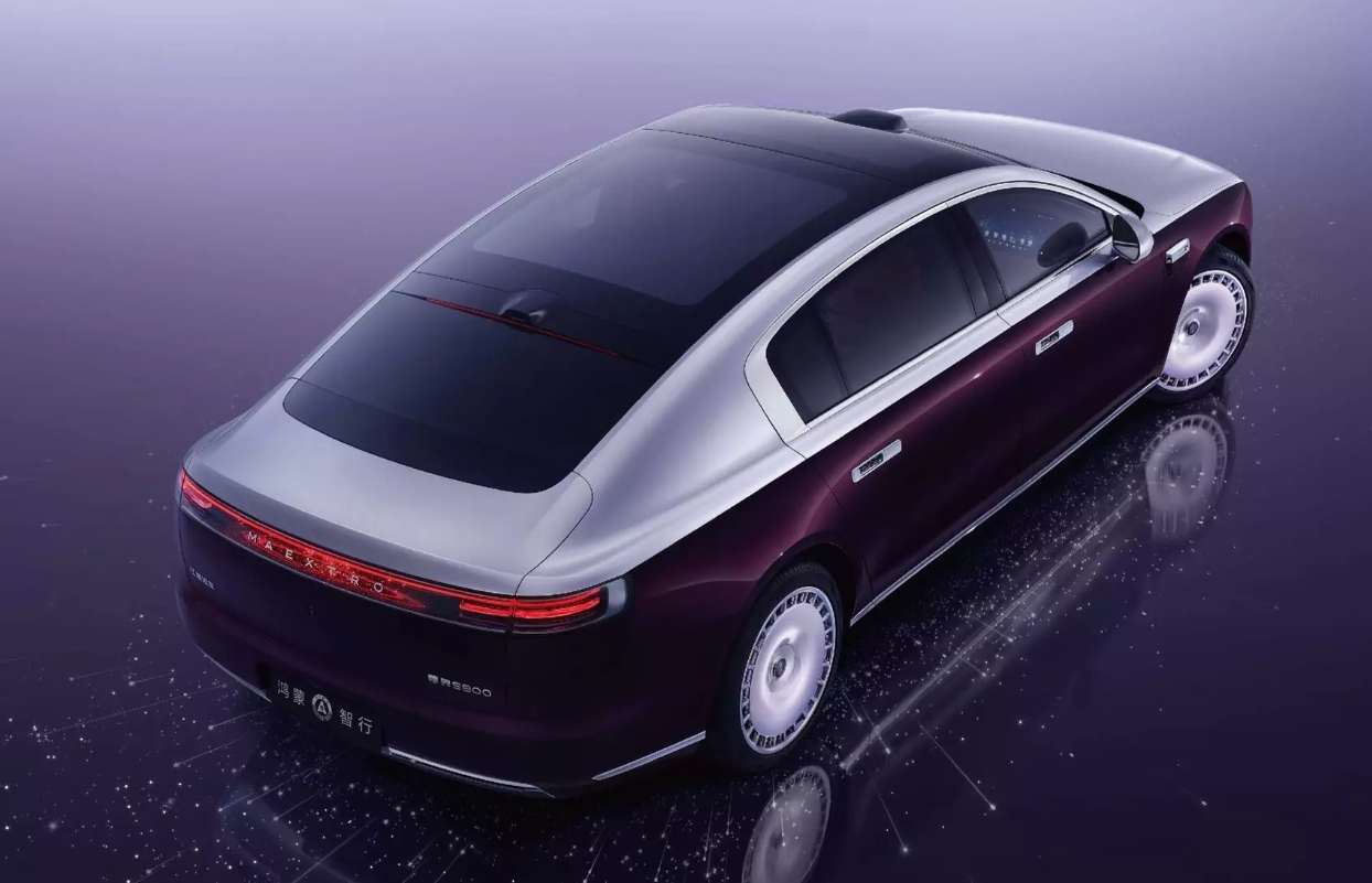 Huawei готує повнорозмірний преміальний седан: опубліковані перші фото