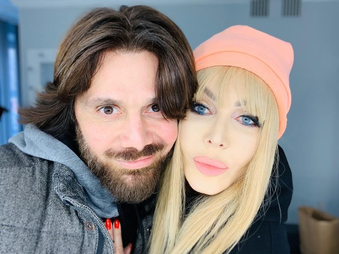 Чого ж його не носити: Ірина Білик чекає каблучку від Олега Винника