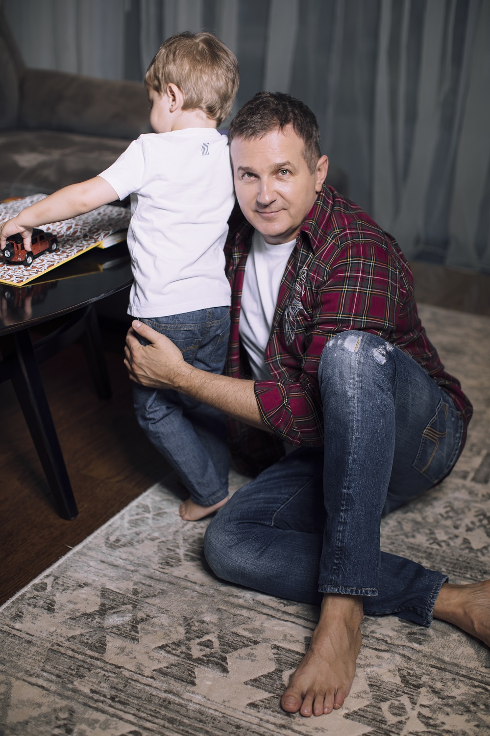 Юрий Горбунов показал домашнее фото с сыном Ваней и поделился секретами воспитания