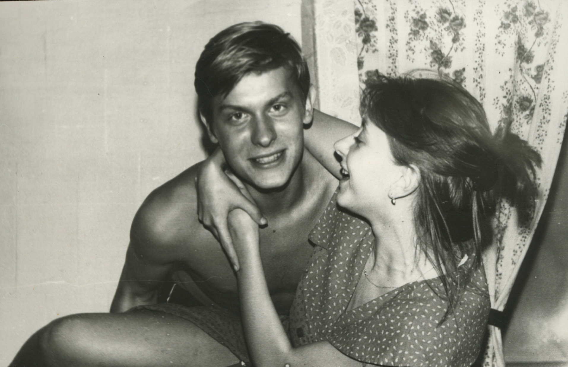 Степану Казанину – 45: именинник рассказал о поцелуях, квартире в кредит и автографе Абдулова