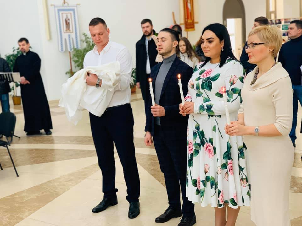 Молода мама Наталка Карпа вперше показала обличчя дочки (ексклюзивне фото)