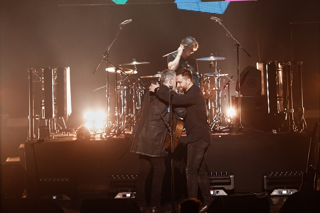 Вихід доньки і неочікувана темрява: Арсен Мірзоян "запалив" Київ концертом на підтримку альбому "Інгредієнт"