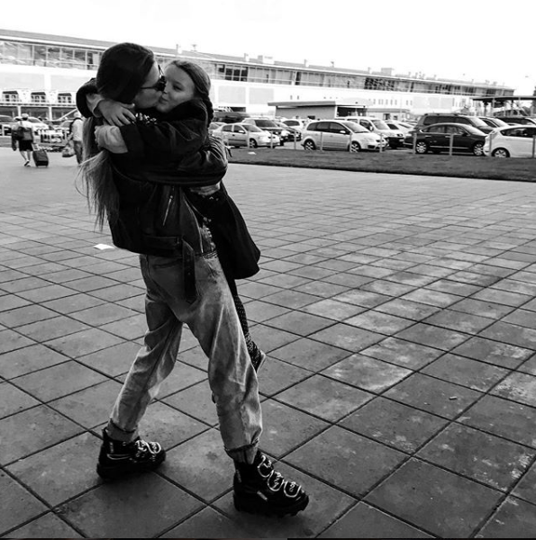 Украинка снялась в ролике от Dior вместе с Шарлиз Терон (видео)