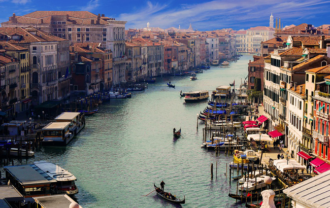 Названі найпопулярніші визначні пам'ятки світу