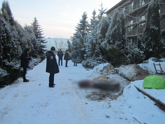 Полиция возбудила дело по факту гибели строителя в Черниговской области