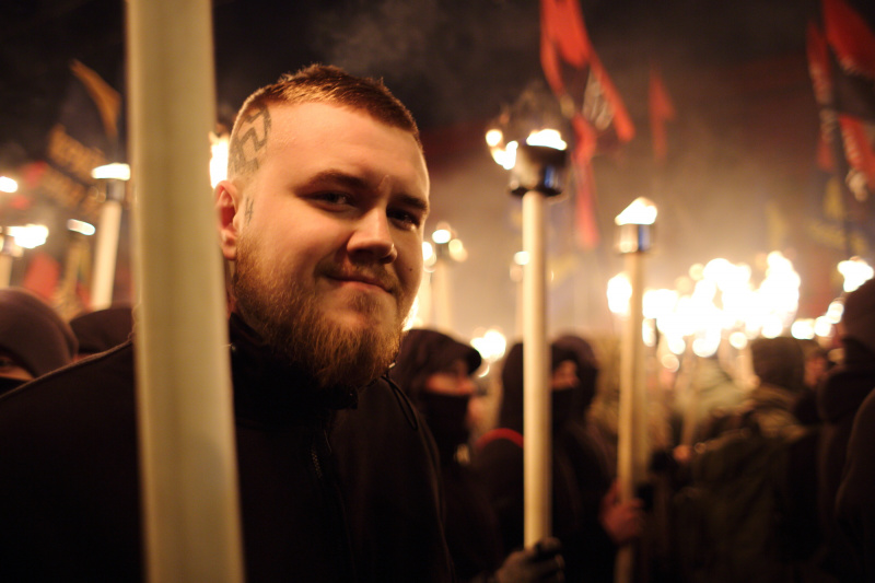 У Києві націоналісти провели смолоскипну ходу на честь Бандери (фоторепортаж)