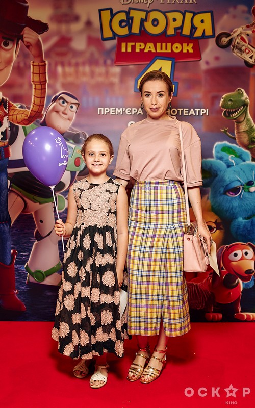 Дизайнер Олена Бурба