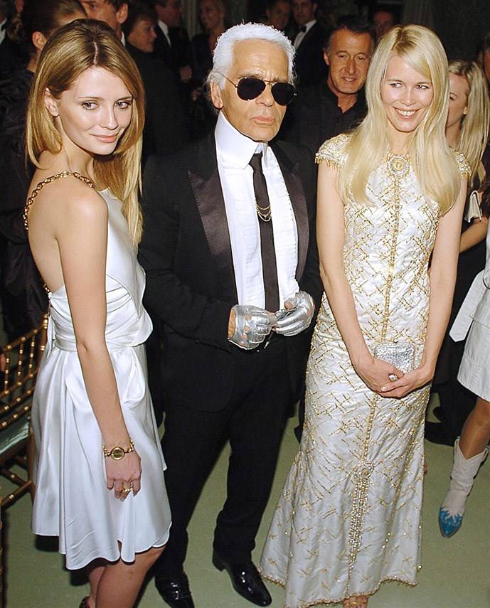 Зоряний кутюр'є: знаменитості в культових нарядах від Карла Лагерфельда