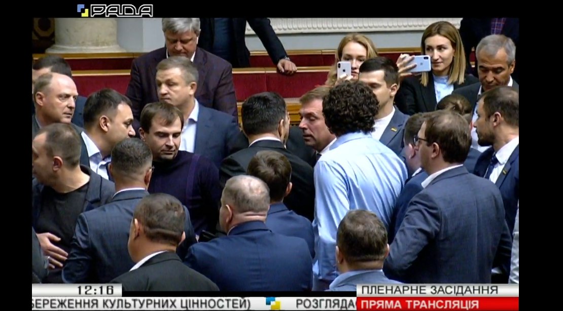 В Раде произошла потасовка между депутатами