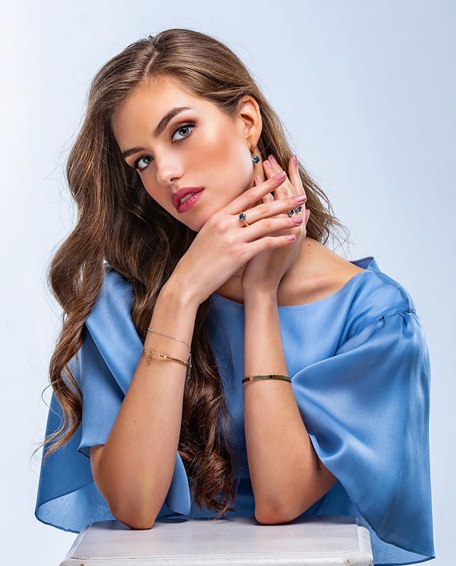 Может добыть сам: жена Дмитрия Комарова рассказала о необычных подарках от мужа