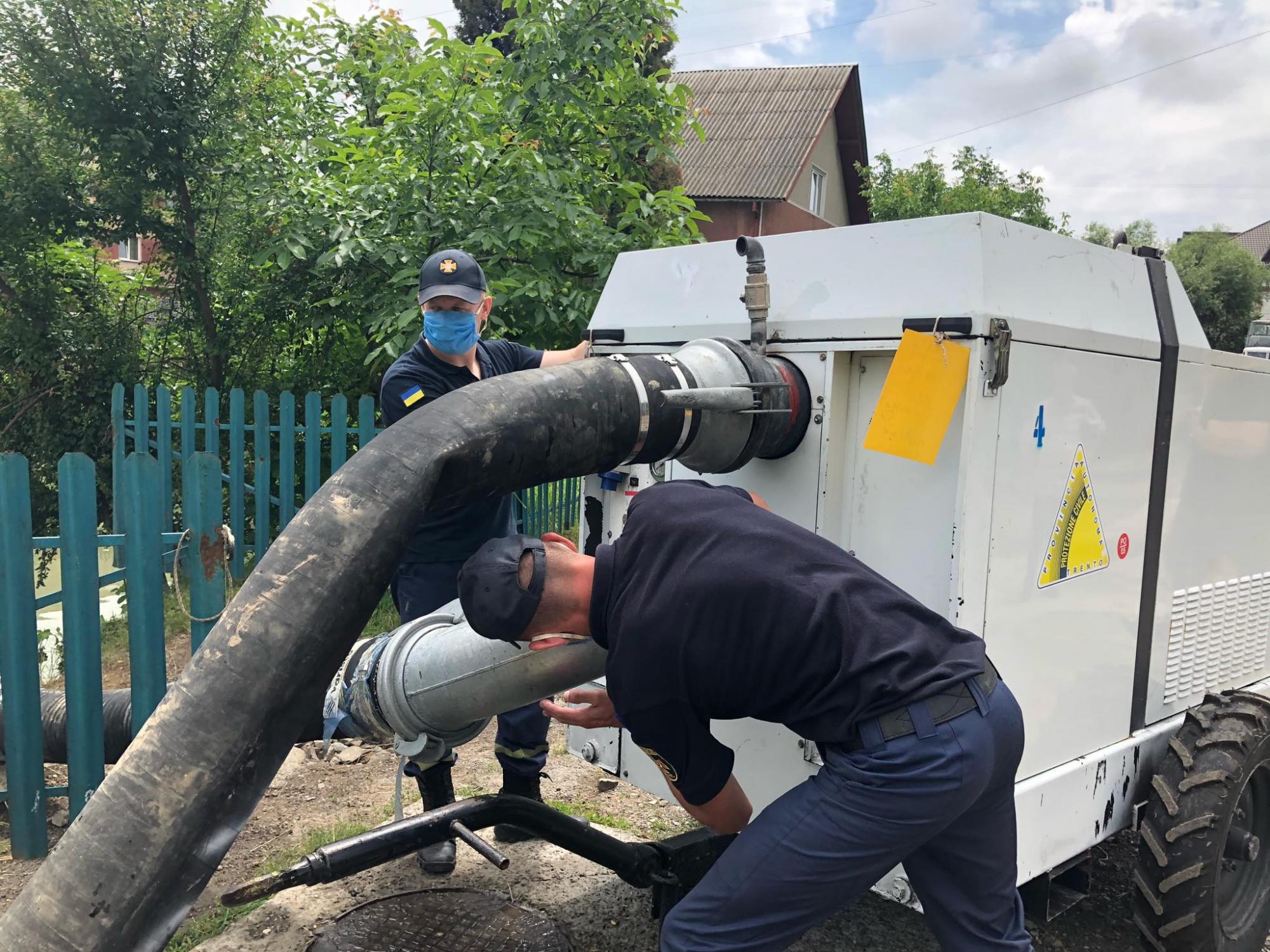 Потопы на западе Украины: что известно на текущий момент (фото и видео)