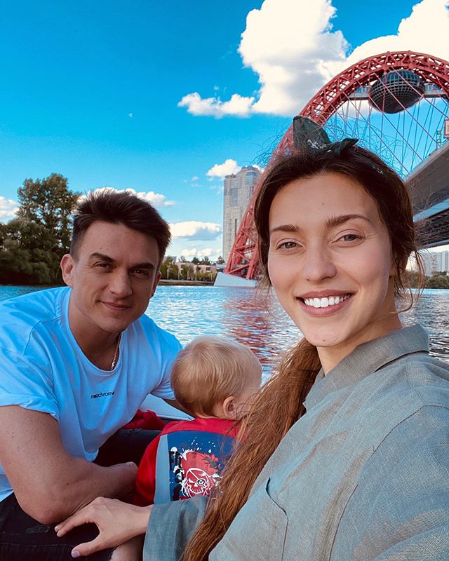 Здавалося, що впораюся: Регіна Тодоренко зворушила особистим зізнанням і милим сімейним фото