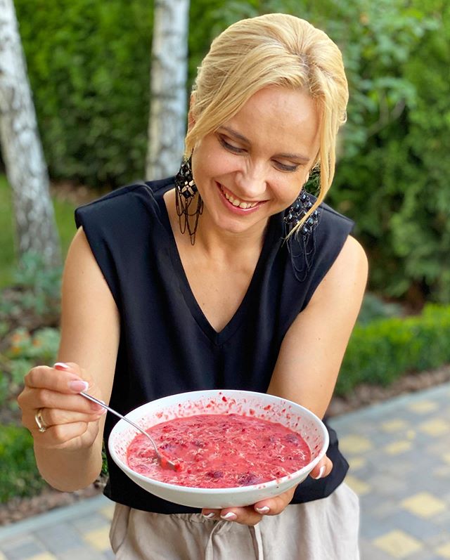 Почти "в отключке": Лилия Ребрик сделала признание и показала фото с дочкой