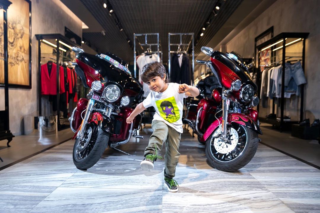 Стильный красавчик: 5-летний сын Ирины Билык снялся в модной фотосессии