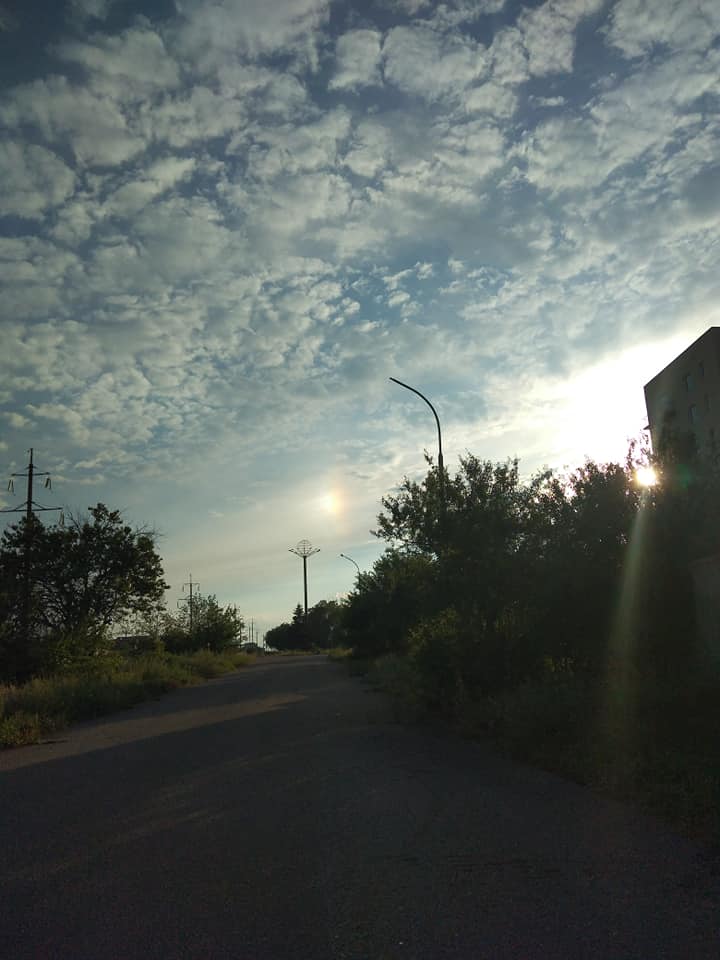 Под Одессой жители наблюдали необычное явление: "двойник" Солнца