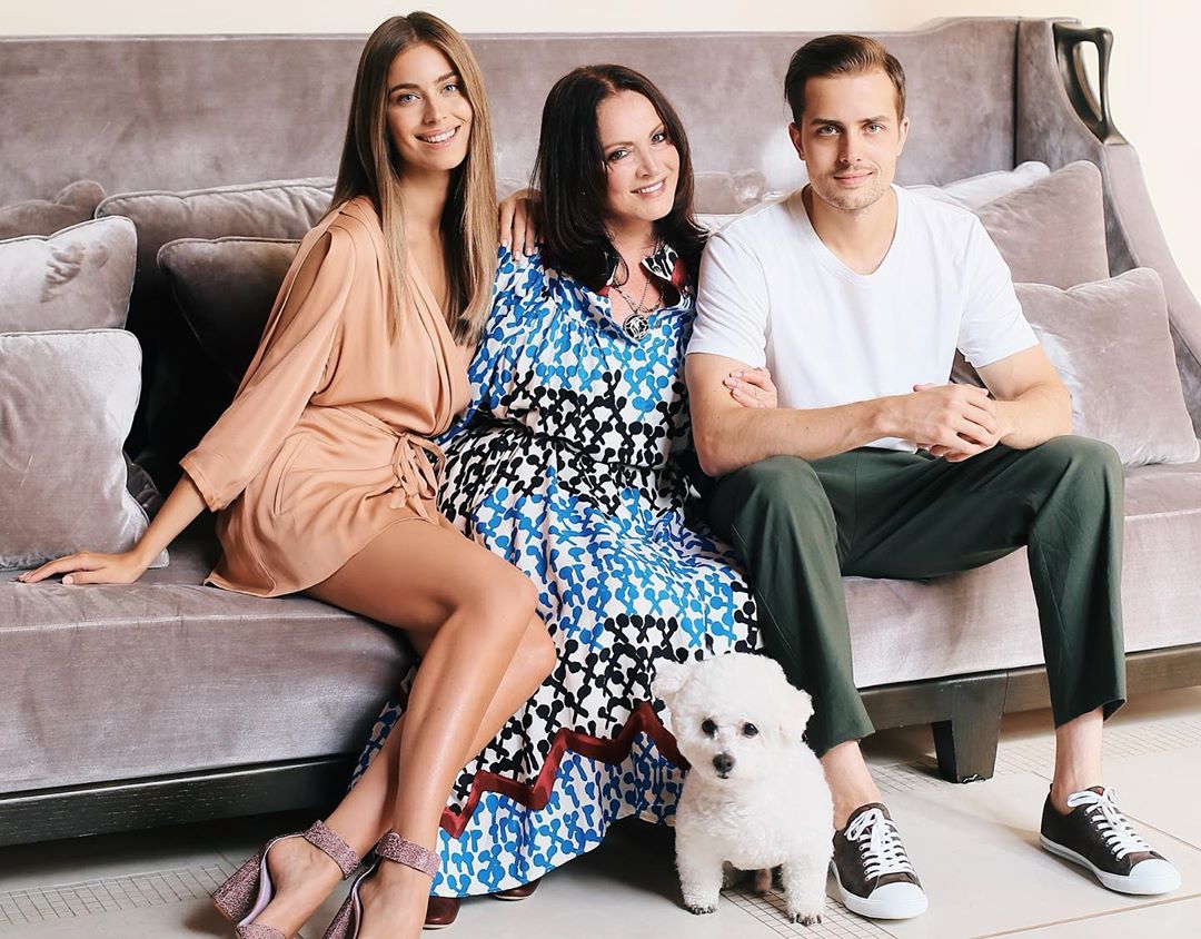 Все в сборе: внучка Софии Ротару поделилась фото с празднования 73-летия певицы