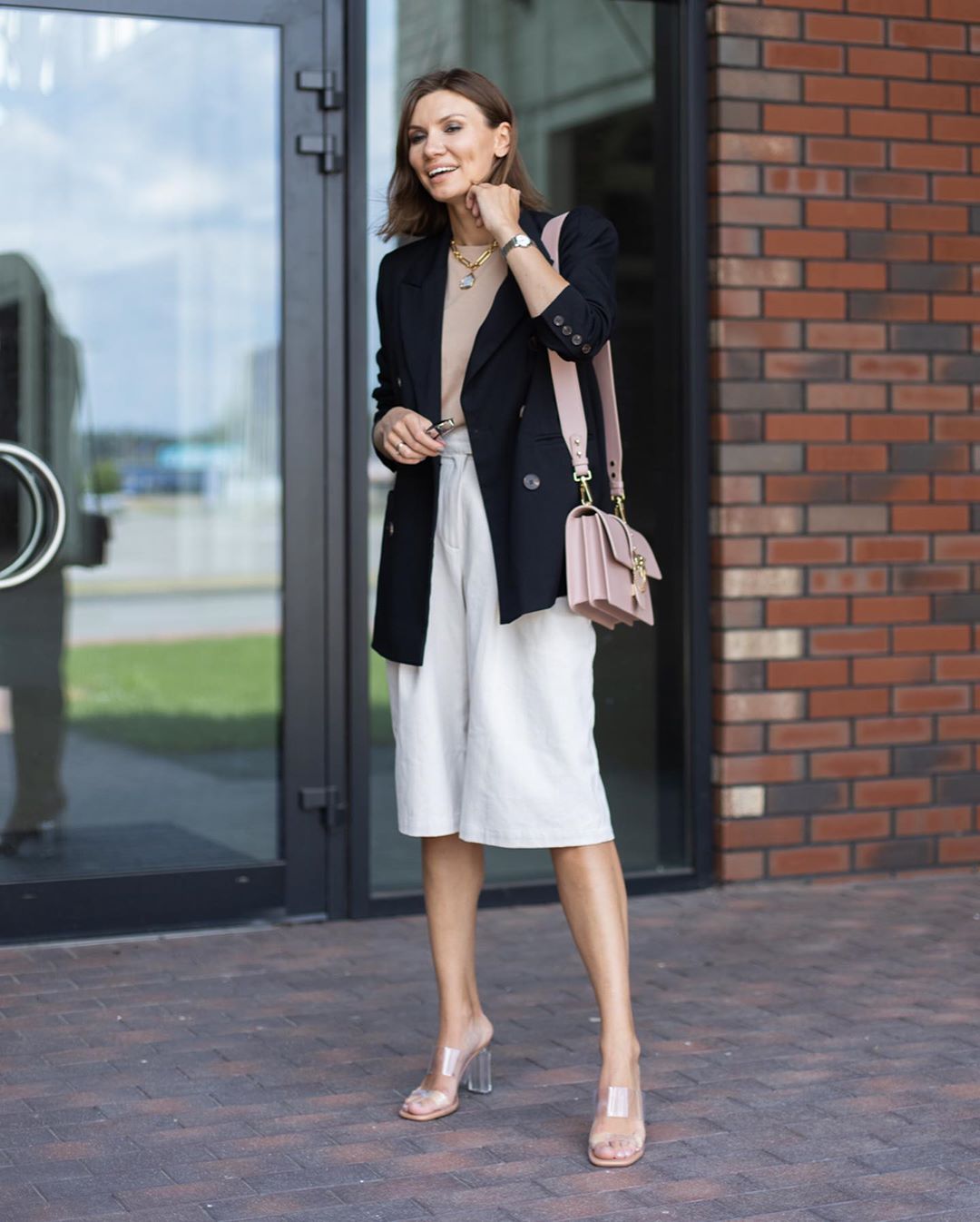 Як виглядати стильно в міжсезоння: топ-5 модних ідей