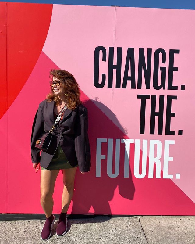 Не перестану дякувати: MONATIK зворушив віршем для дружини-іменинниці, вона показала романтику з коханим