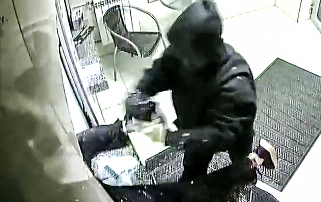 У Польщі затримали двох українців за пограбування пункту обміну валюти