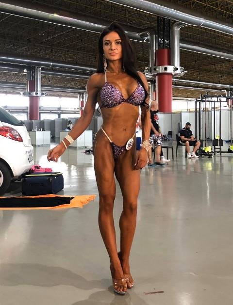 Многодетная мама из Ровенской области стала вице-чемпионкой Украины по бодибилдингу (фото)