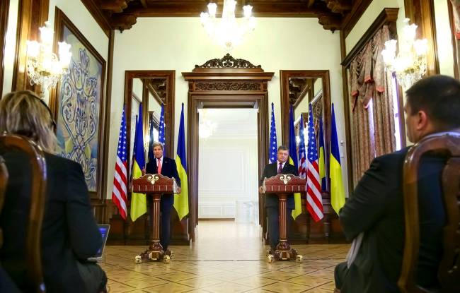 Новини України за 7 липня: візит Джона Керрі і зміна прокурора Рівненської області