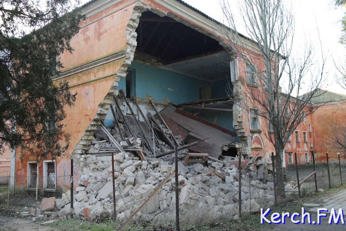 В оккупированном Крыму обрушился университет (видео) | Стайлер