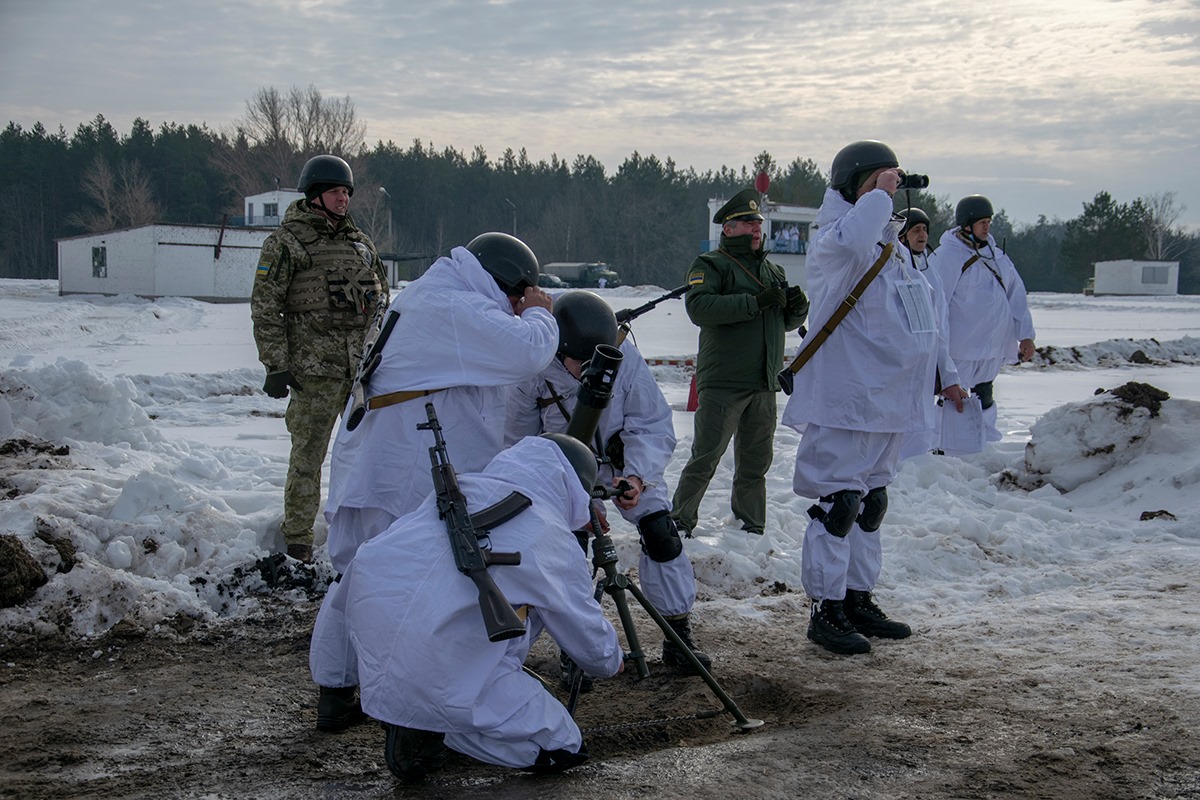 Цели поражены! Украинские минометчики в деле на ярких фото и видео
