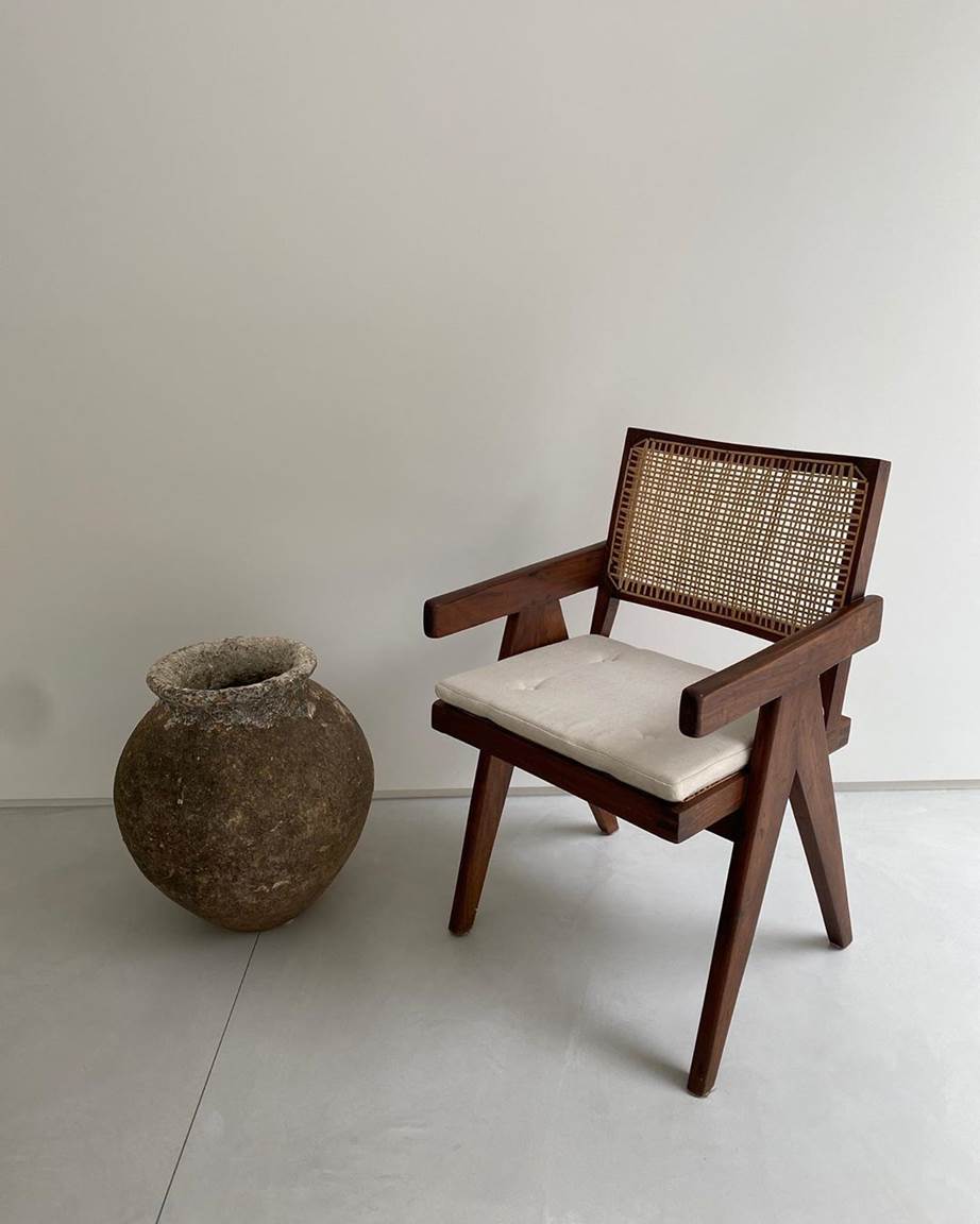 Стильне гніздечко: як виглядає особняк Роузі Хантінгтон-Уайтлі та Джейсона Стетхема в Лос-Анджелесі