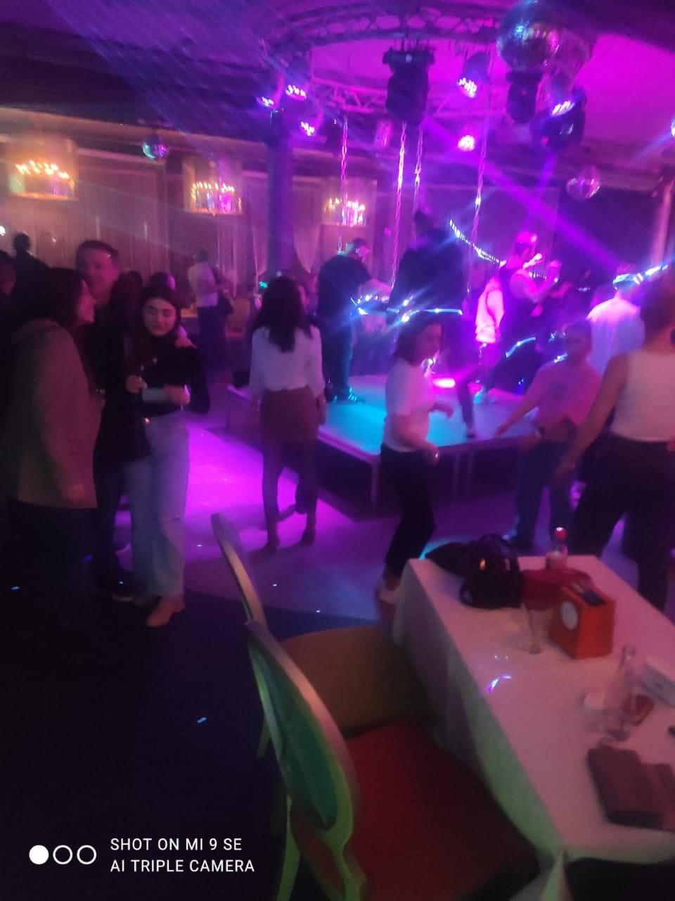 В Днепре ночной клуб Краснова поймали на нарушении карантина