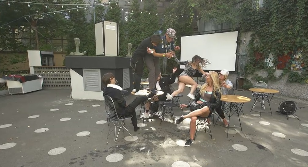 Участница шоу Від пацанки до панянки 4 сломала руку в первый же день проекта (фото)