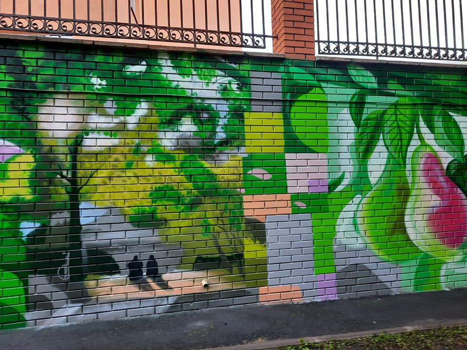 У Києві відкрили найдовший мурал в Україні: неймовірні фото