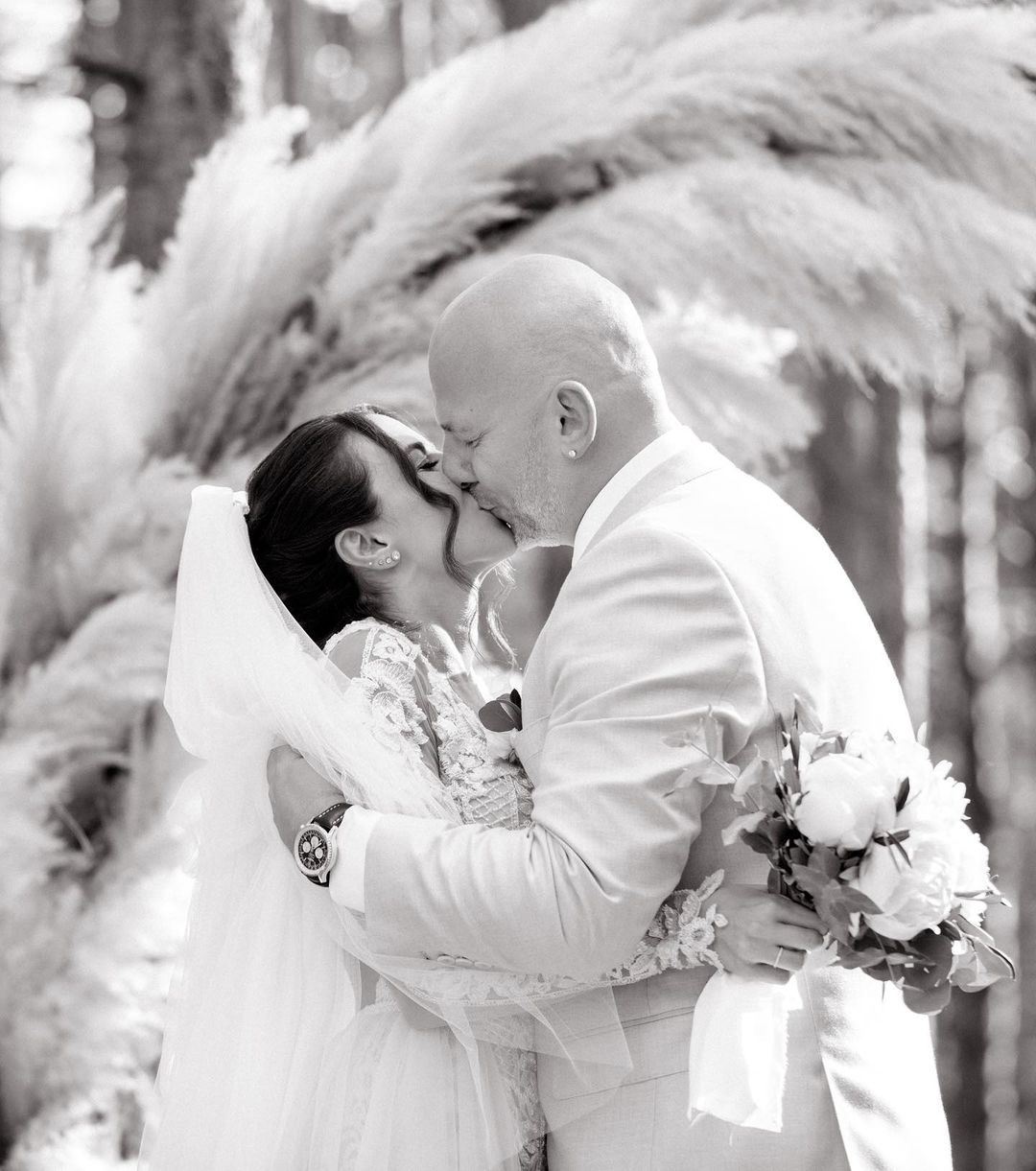 Всю жизнь тебя люблю: Настя Каменских и Потап отметили вторую годовщину свадьбы