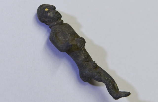 Возле Закарпатья нашли кельтскую фигурку с золотыми глазами: фото уникального артефакта