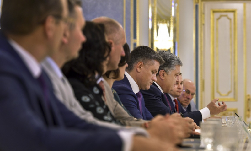 Порошенко призначив п’ять нових членів НКРЕКП