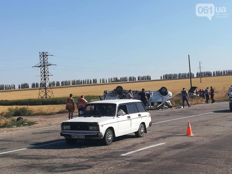 В Запорожской области маршрутка столкнулась с грузовиком, 6 погибших