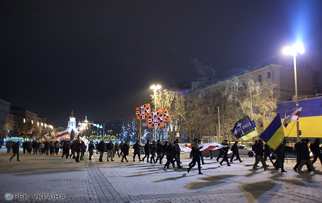 У Києві пройшов марш на честь загиблого на Майдані Жизневського (фоторепортаж)