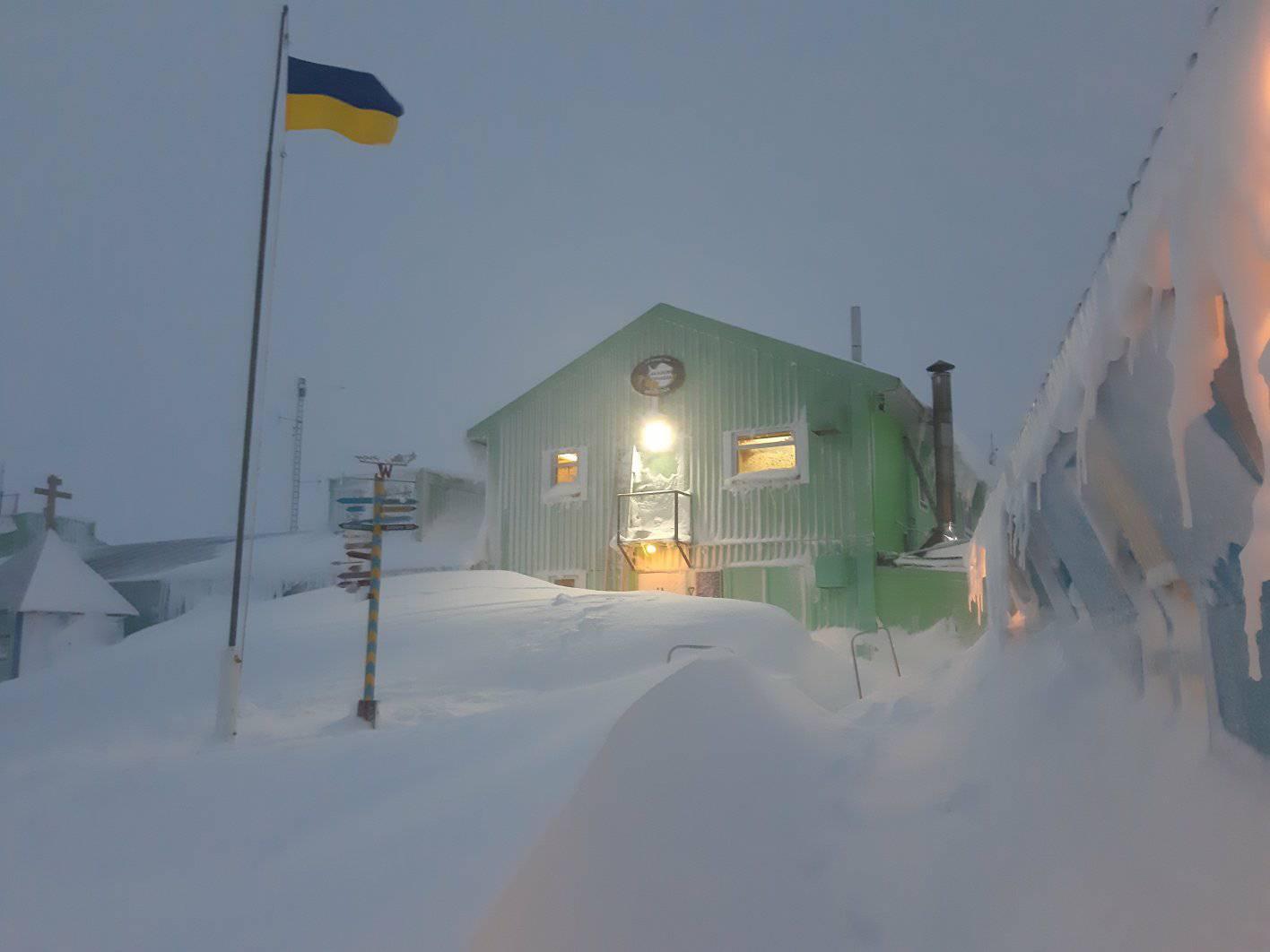 Фото полярников в антарктиде