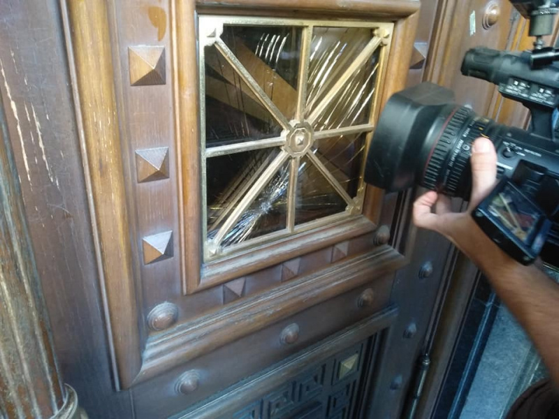 В Киеве беспорядки под ГПУ