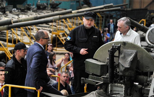 В держзамовленні на 2018 рік для ЗСУ обов'язково мають бути танки "Оплот", - Турчинов
