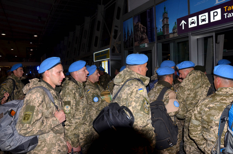 Украинская миротворческая миссия возвращается из Либерии после 14 лет службы