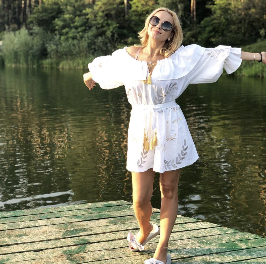 Дизайнер назвала топ-5 найбільш модних суконь літа 2020