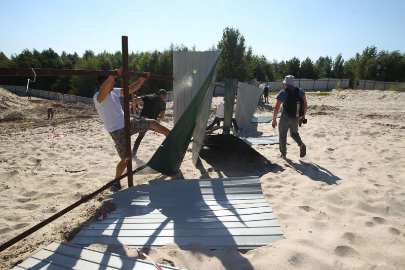 На місці скандальної забудови на Осокорках знову сталися сутички