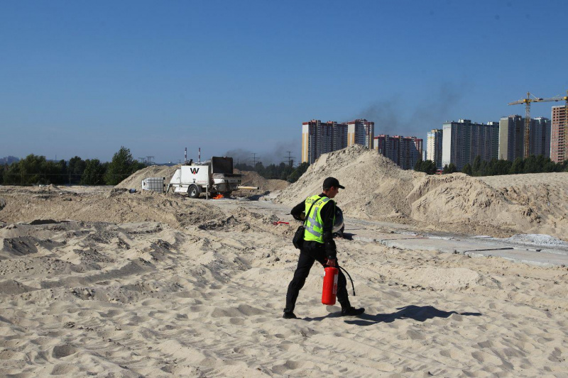 На місці скандальної забудови на Осокорках знову сталися сутички