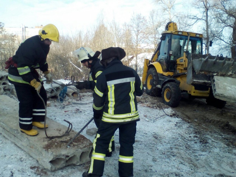 Обвал общежития в Чернигове: расчищено и вывезено свыше 430 кубических метров обломков