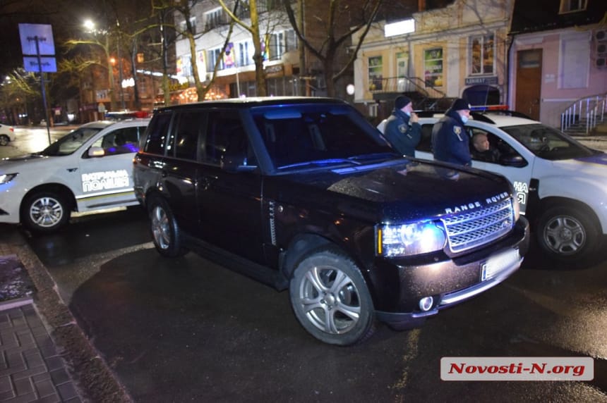 В Николаеве патрульные устроили погоню за пьяным чиновником ОГА