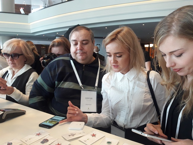 Держателі карток Mastercard від ПриватБанку відтепер можуть розраховуватися безконтактно з Android Pay